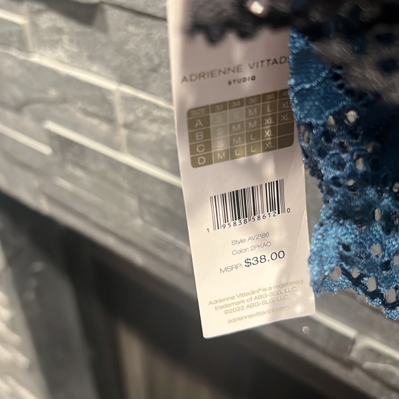 Adrienne Vittadini Bra Set - Picture 3 of 3